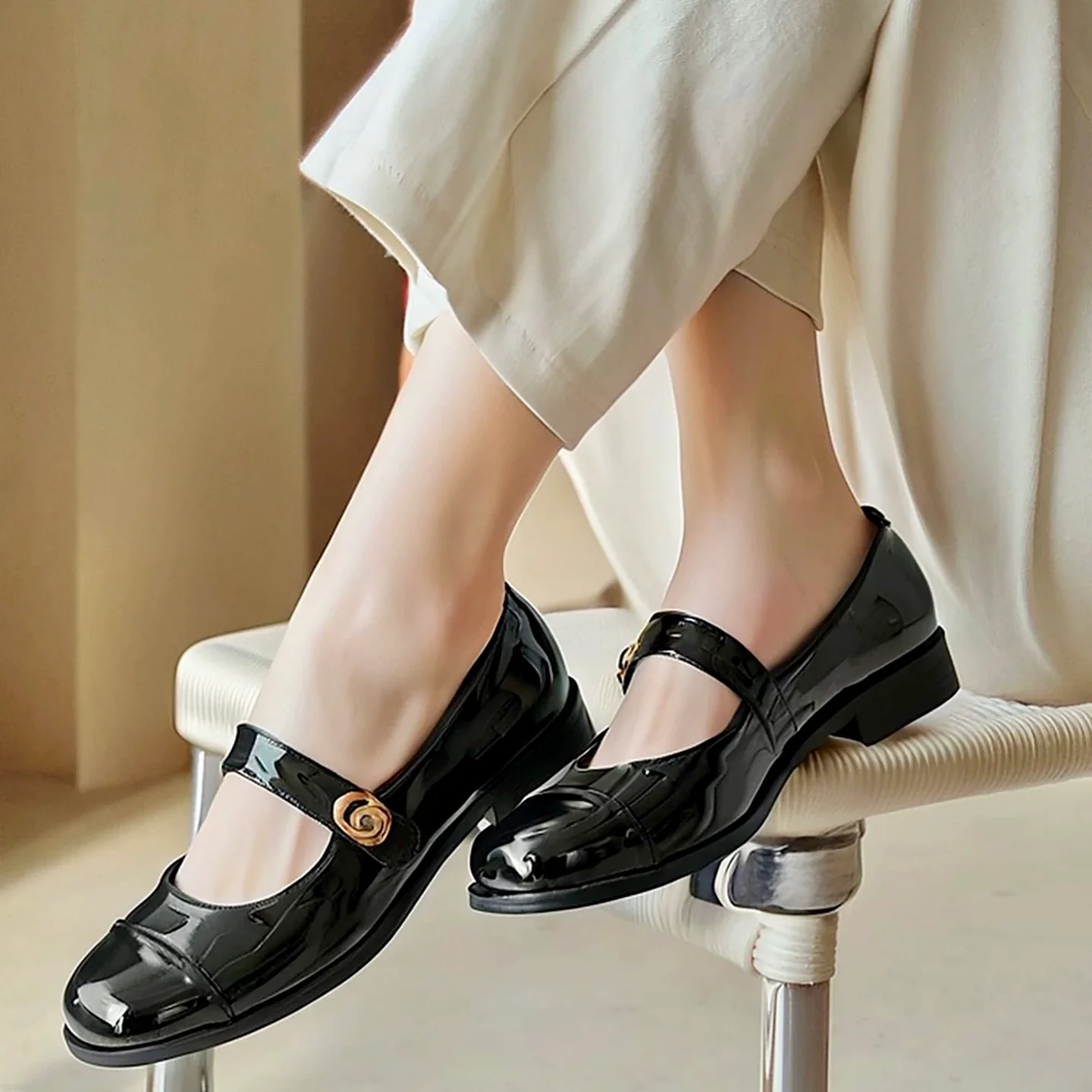 Women's Wide Toe Mary Jane Flats with Arch Support | Comfort Shoes - Image 2