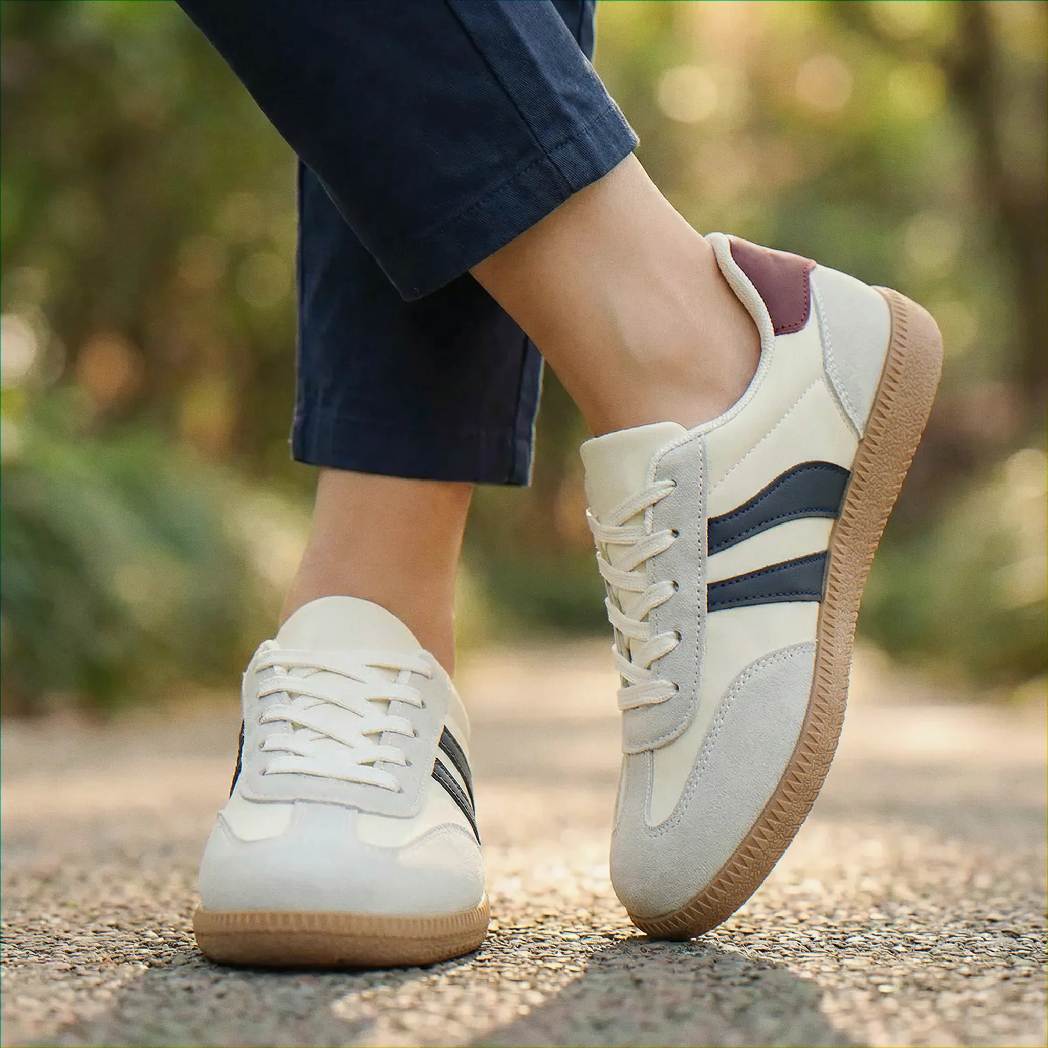 Womens Orthopaedic Wide Fit Trainers Lace Up Arch Support Retro Casual Shoes - Image 17